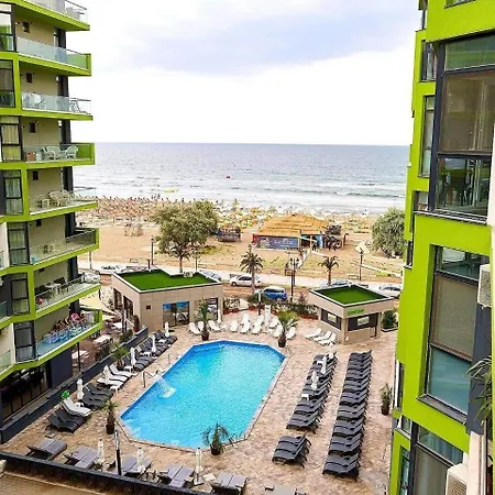 Sunway - Pool & Appartement Năvodari