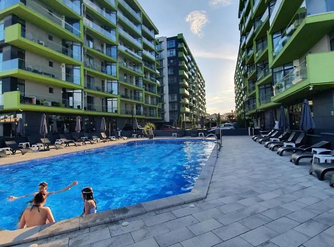 Sunway - Pool & Năvodari